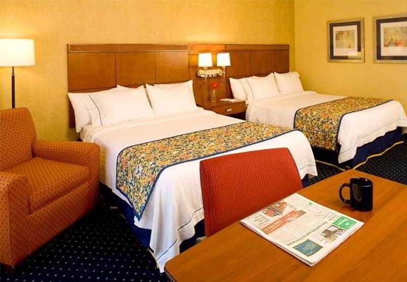 Courtyard By Marriott San Diego Sorrento Valley Pokój zdjęcie